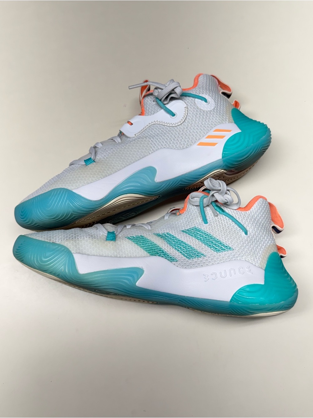 adidas Bounce Women’s Tennis Shoes US 7 Medium White Teal Orange